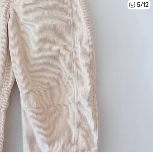 Free People Good Luck
Barrel Cords Button Fly
Corduroy’s Crop 28 NWOT
15” waist - Picture 8 of 10